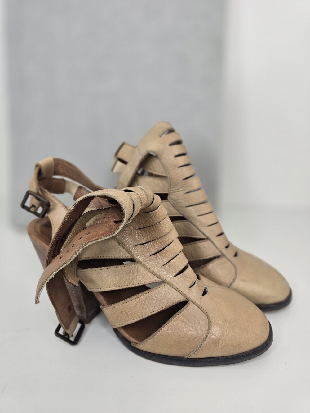 Free People Hayes Leather Cutout Ankle Booties Tan Sz 38 (EU) Boho Strappy